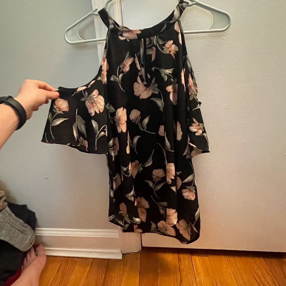 Flowy Open Shoulder Flower Top